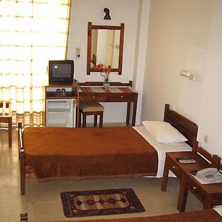 Doxa Hotel Agios Nikolaos  Bagian luar foto