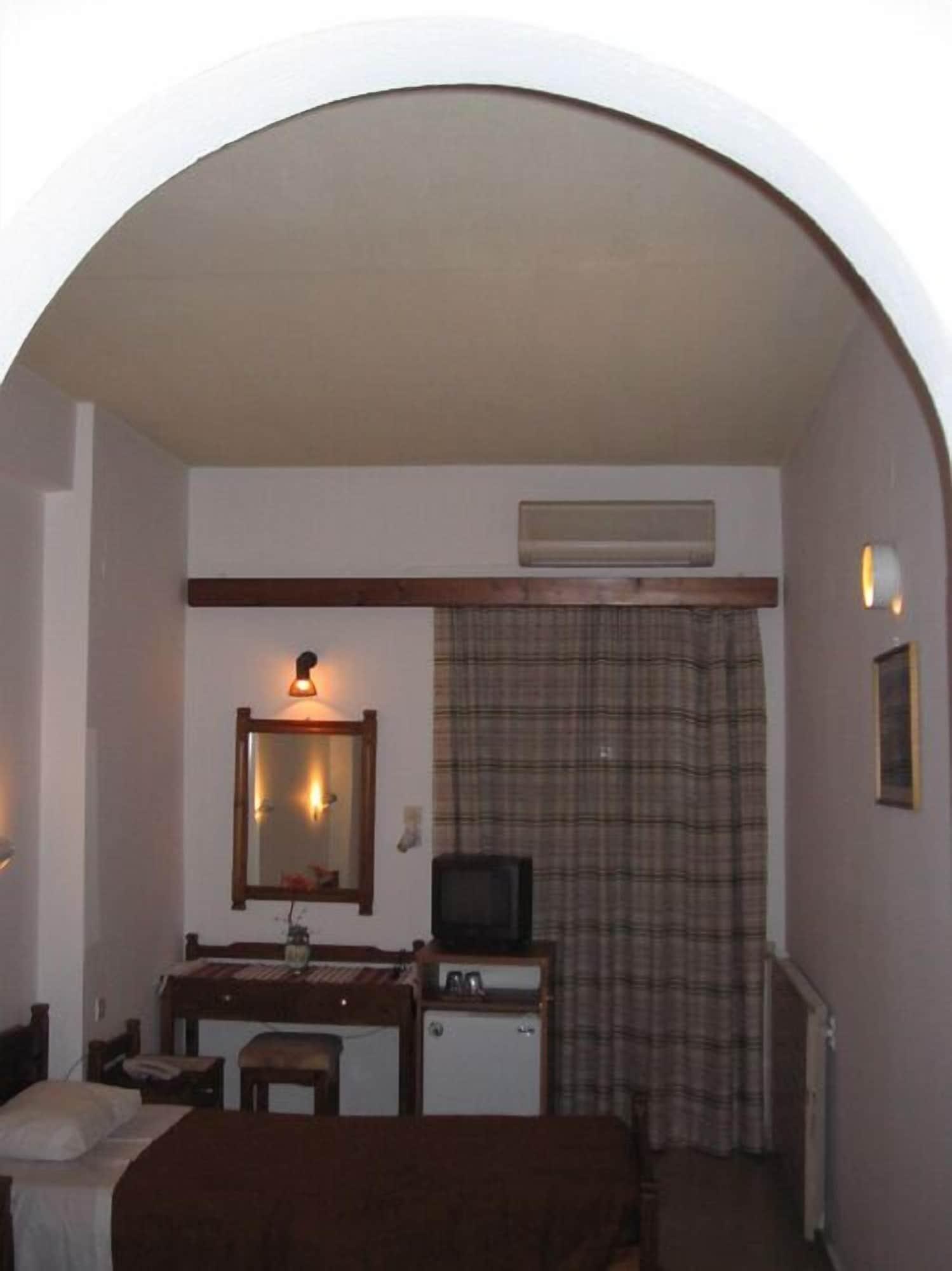 Doxa Hotel Agios Nikolaos  Bagian luar foto